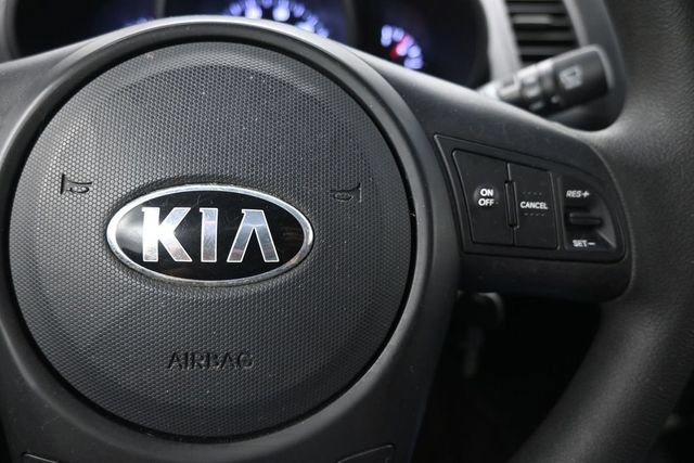 Used 2013 Kia Soul FWD image 25