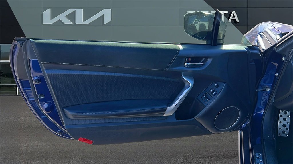 Used 2017 Toyota 86 image 9