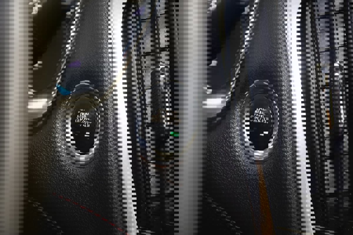 Used 2023 Chevrolet Traverse RS image 31