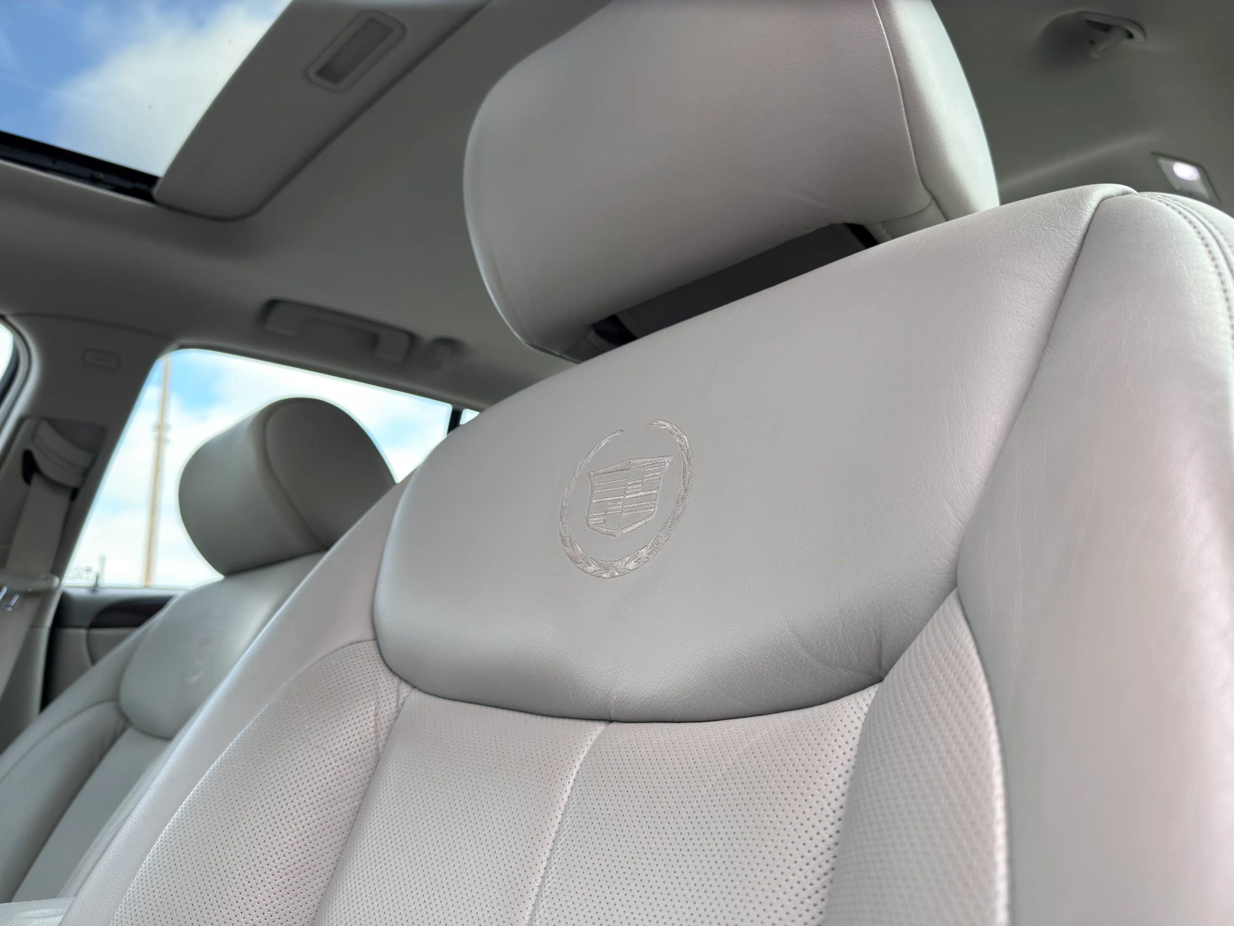 Used 2007 Cadillac DTS Performance image 26