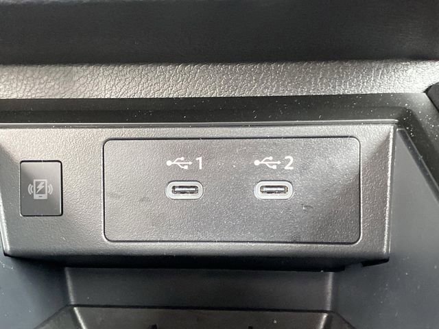 Certified 2025 Nissan Kicks SV image 21