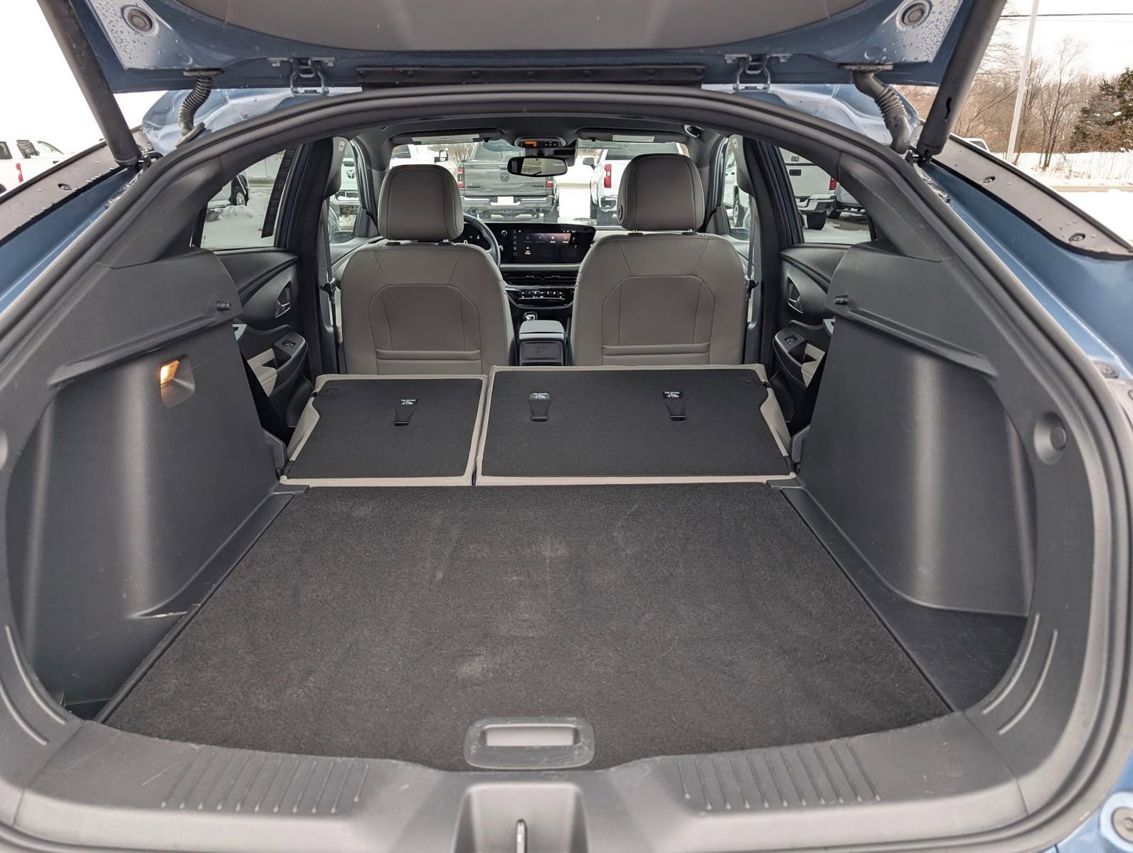 Certified 2025 Buick Envista Avenir image 29