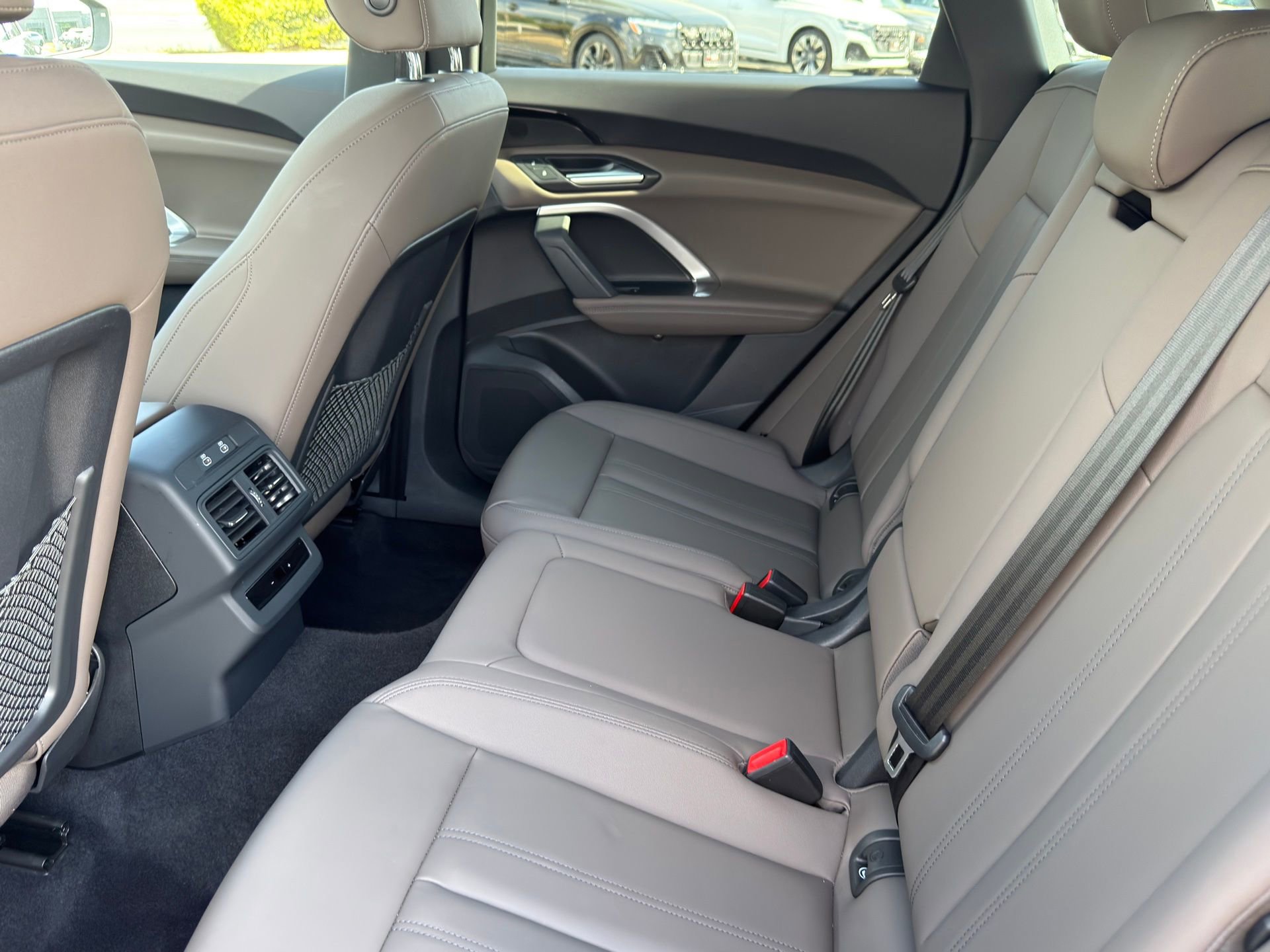 Certified 2025 Audi Q5 Premium w/ Convenience Package image 24