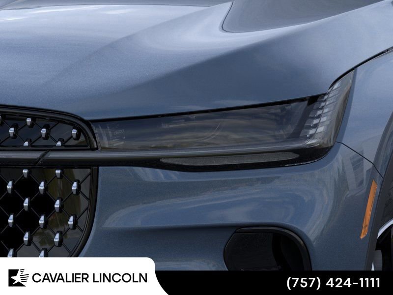 Used 2026 Lincoln Nautilus Premier AWD/4WD image 18