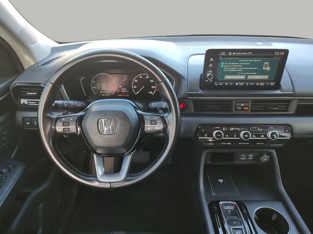 Used 2025 Honda Pilot EX-L image 10