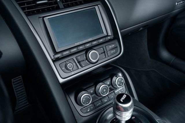 Used 2008 Audi R8 V8 image 14