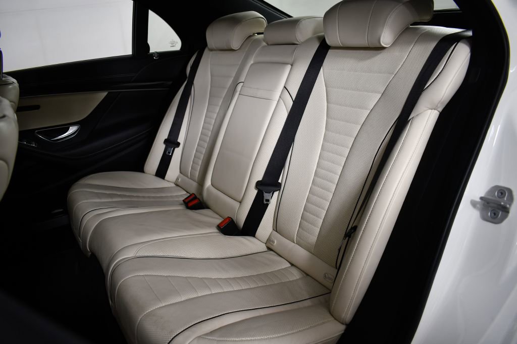 Used 2018 Mercedes-Benz S 560 Sedan image 17