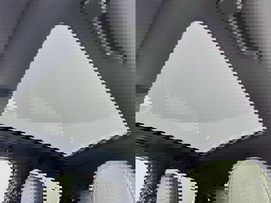 New 2026 Porsche Cayenne image 24