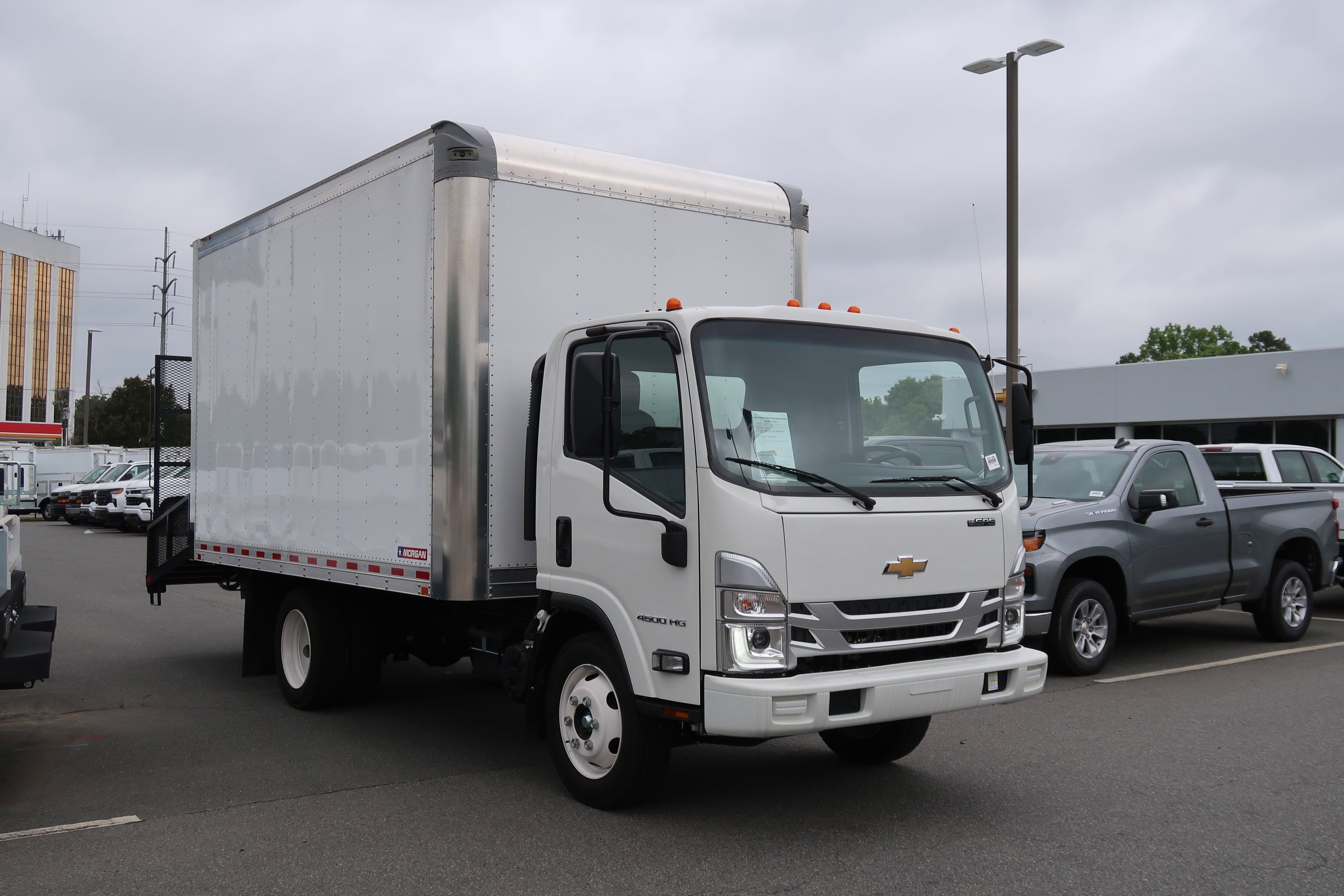 Used 2025 Chevrolet Low Cab Forward RWD image 2