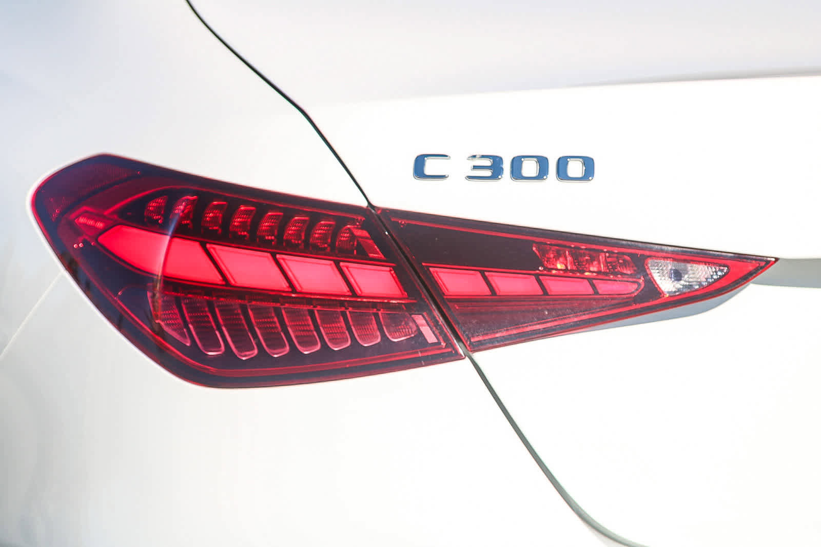 Used 2023 Mercedes-Benz C 300 Sedan image 9