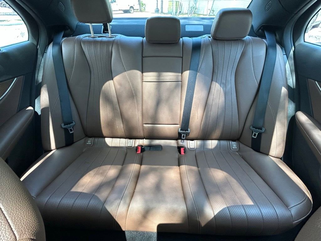 Used 2023 Mercedes-Benz E 350 4MATIC Sedan image 13