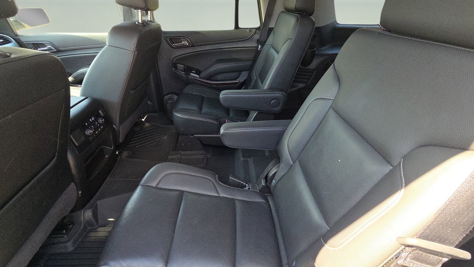 Used 2020 GMC Yukon SLT w/ Open Road Package image 32