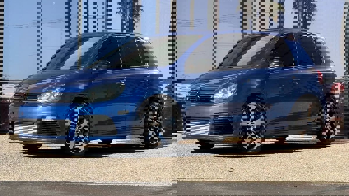 Used 2013 Volkswagen Golf R 4-Door image 3