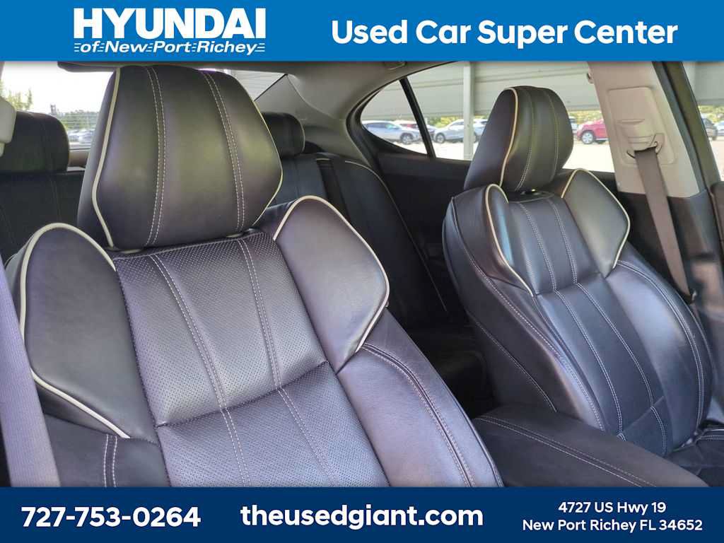 Used 2020 Acura TLX w/ Technology Package FWD image 6