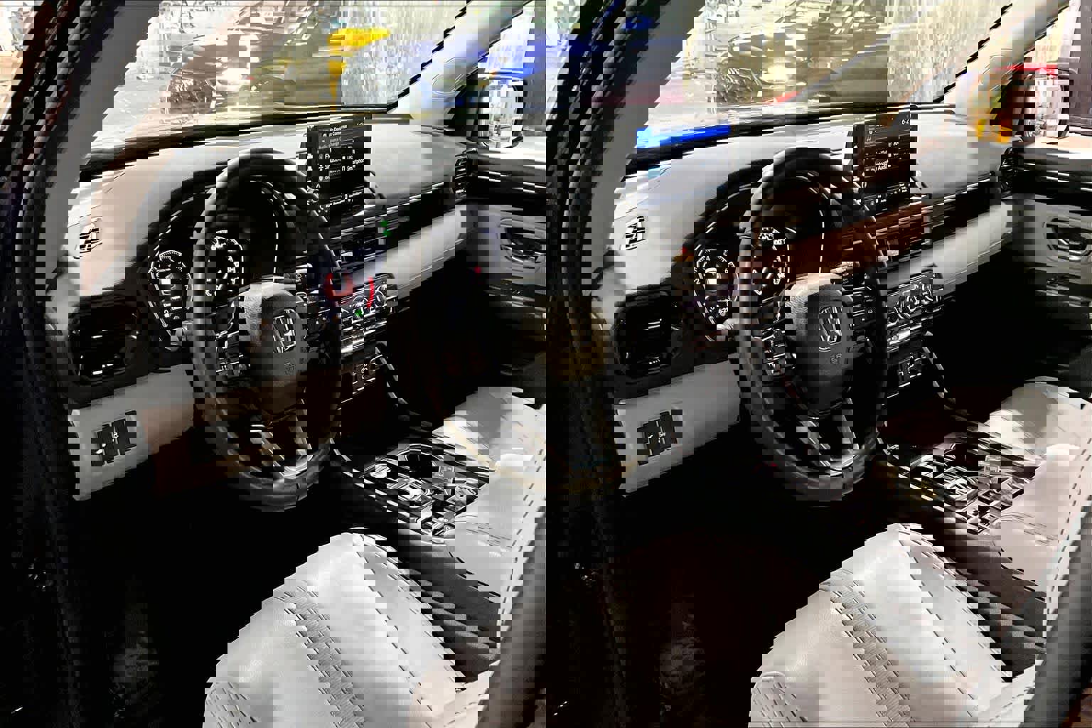 Used 2025 Honda Pilot EX-L image 18