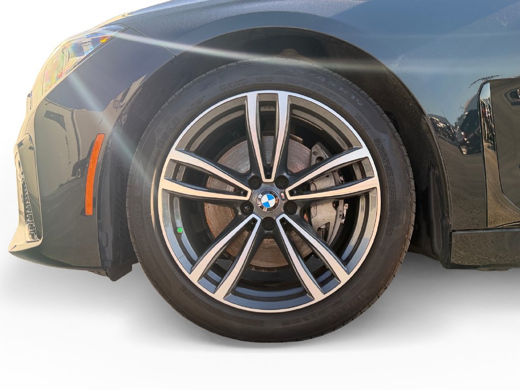 Used 2022 BMW 740i xDrive w/ M Sport Package AWD/4WD image 30