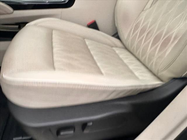 Certified 2023 Buick Envision Avenir image 23