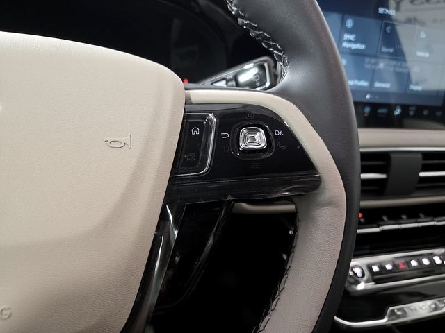 New 2026 Lincoln Corsair Premiere FWD image 18