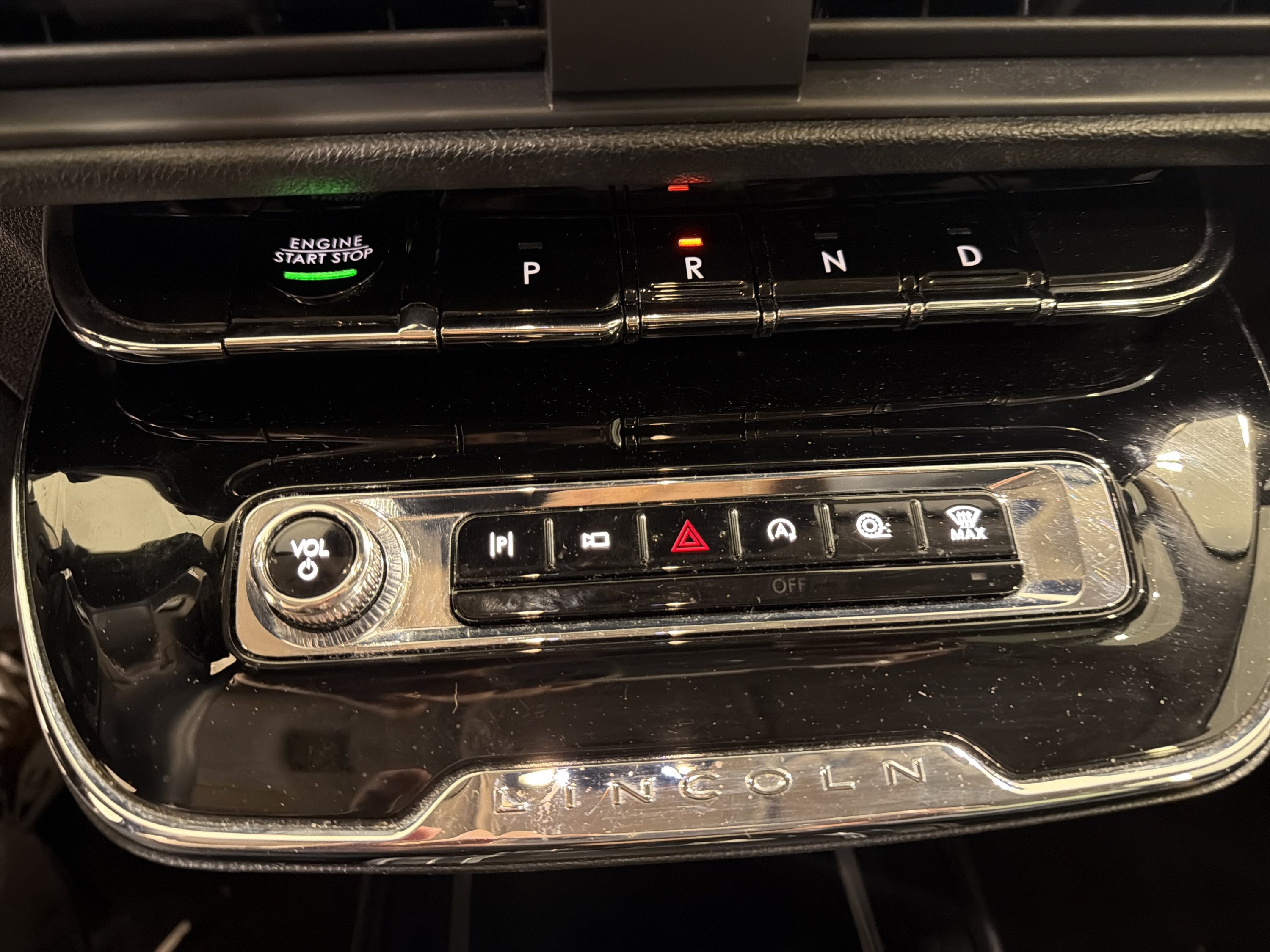 Used 2023 Lincoln Corsair FWD w/ Equipment Group 101A image 18