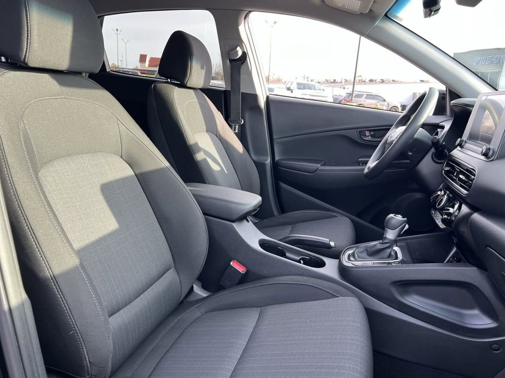 Used 2023 Hyundai Kona SEL image 25