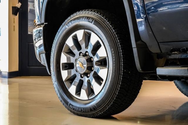 Used 2023 Chevrolet Silverado 2500 Custom w/ Custom Convenience Package image 52