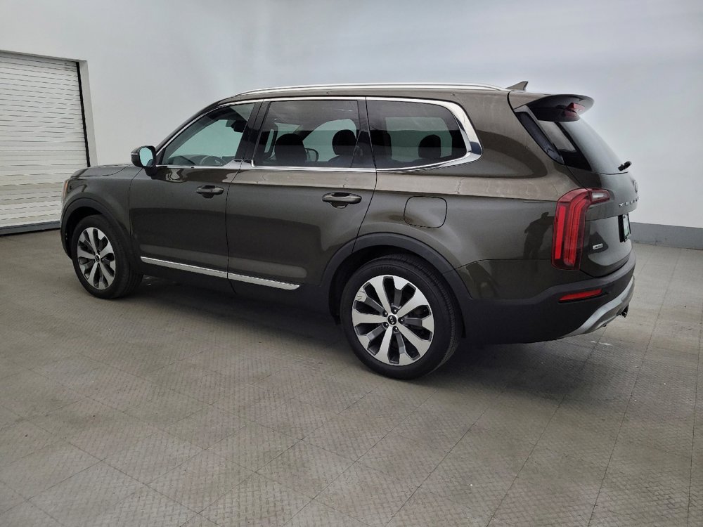 Used 2021 Kia Telluride EX w/ EX Premium Package AWD/4WD image 3