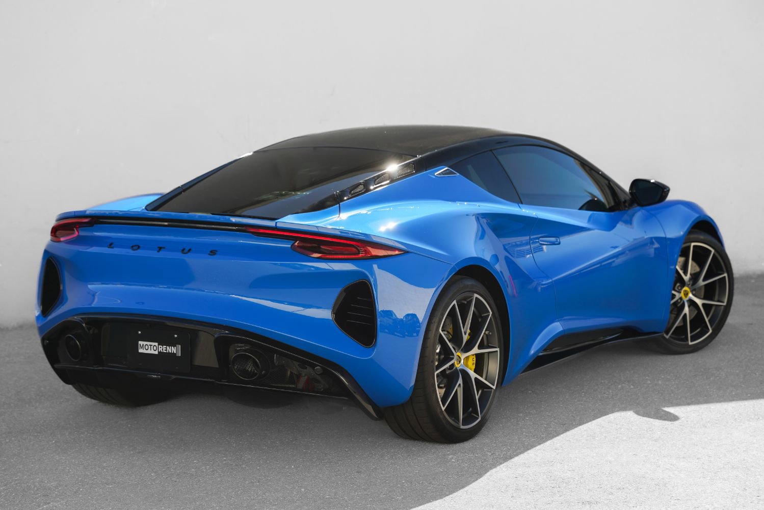 Used 2024 Lotus Emira First Edition image 3