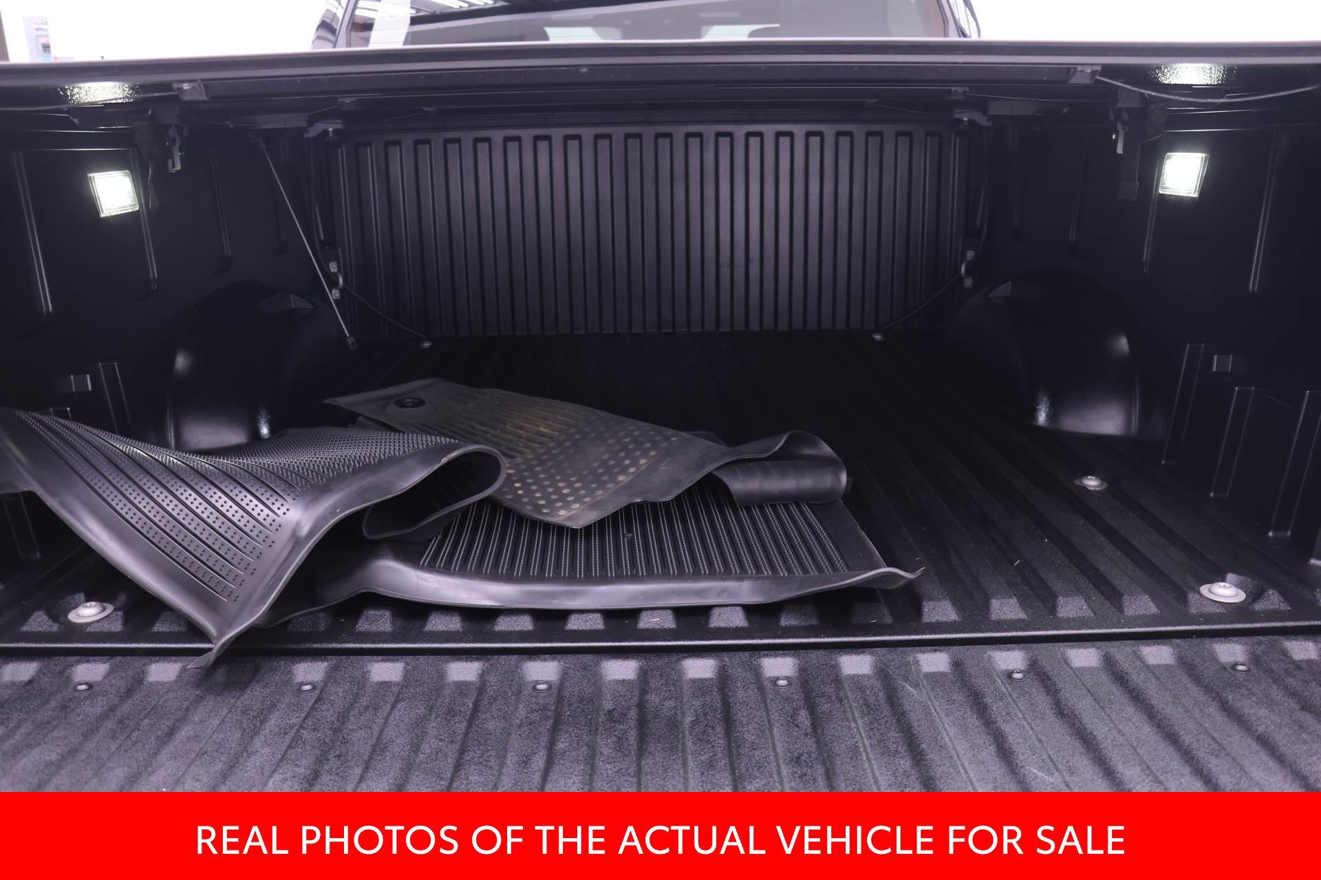 Certified 2022 Toyota Tundra Platinum w/ Advanced Package AWD/4WD image 14