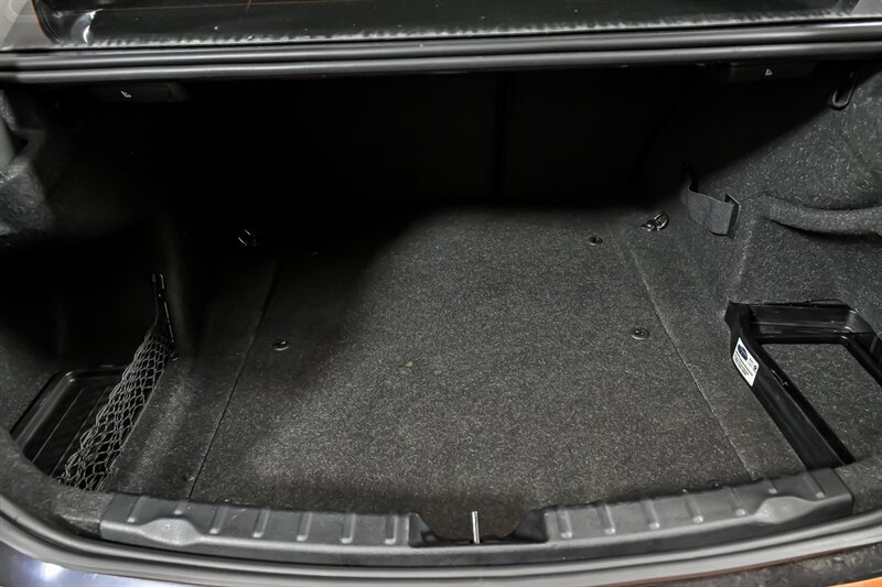 Used 2016 BMW M3 RWD image 11