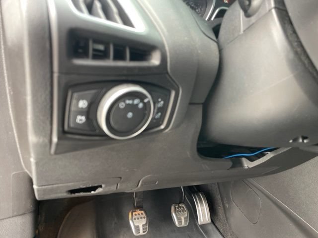 Used 2018 Ford Focus ST FWD image 23