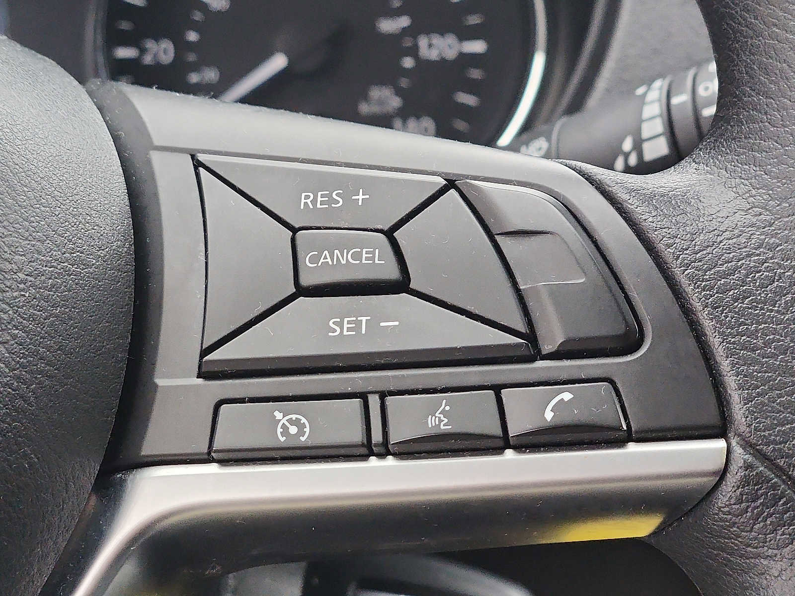 Used 2022 Nissan Rogue Sport S image 21