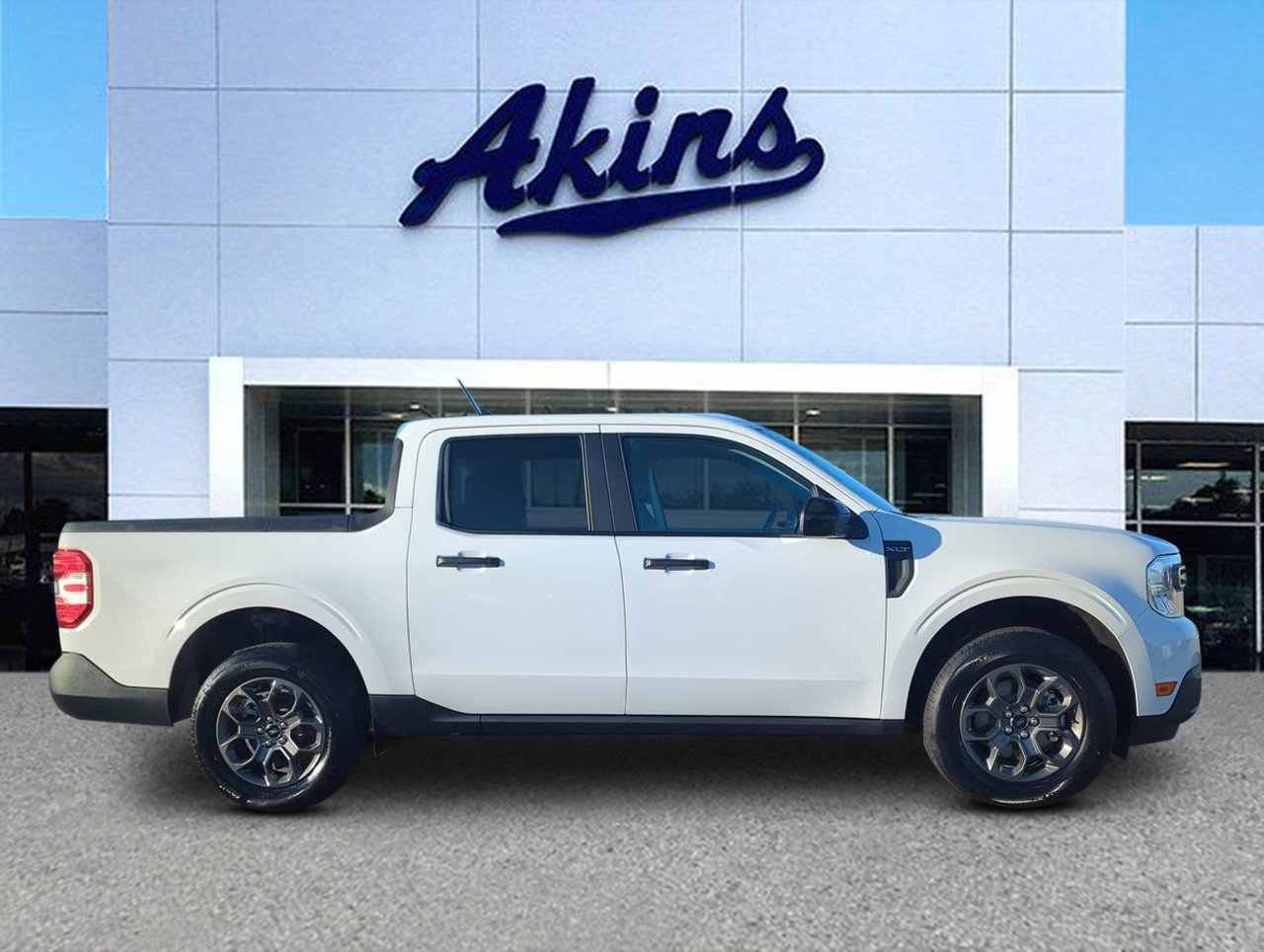 Certified 2024 Ford Maverick XLT w/ XLT Luxury Package