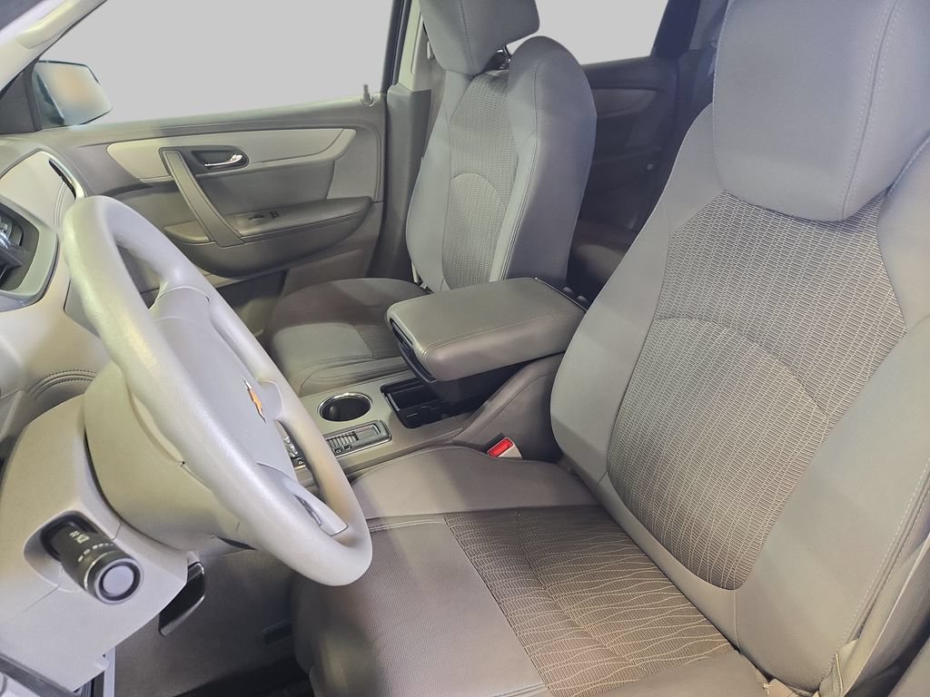Used 2013 Chevrolet Traverse LS FWD image 18