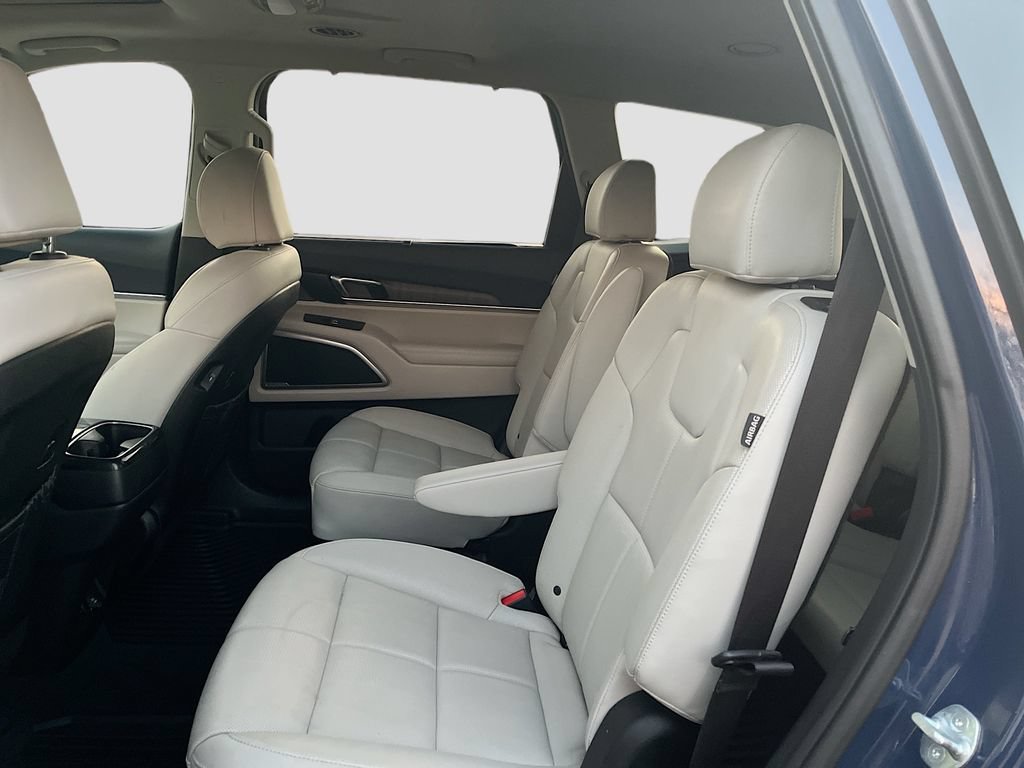 Used 2023 Kia Telluride EX w/ EX Captain's Chair Package FWD image 26