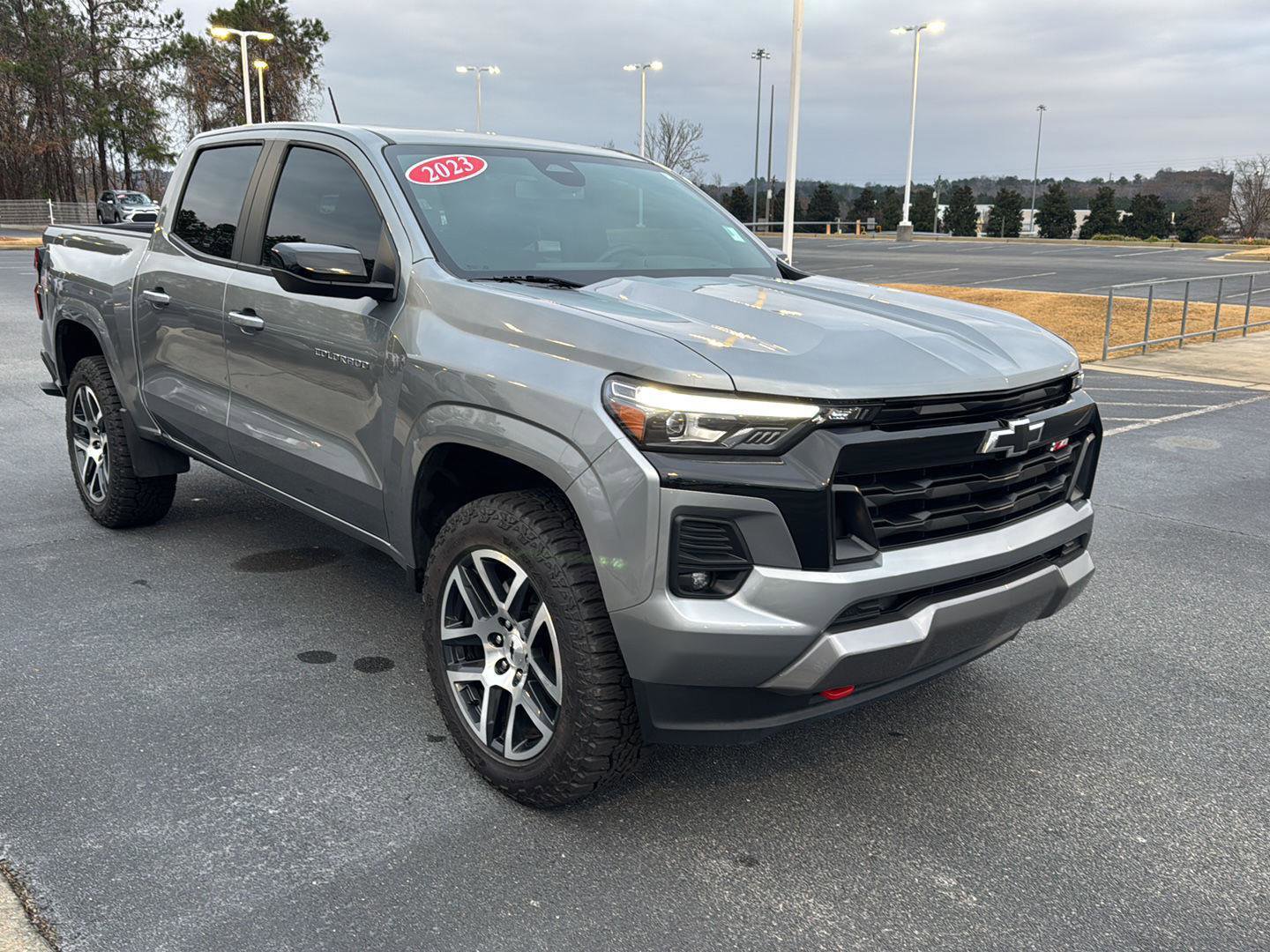 Used 2023 Chevrolet Colorado Z71 w/ Z71 Convenience Package 2 image 6
