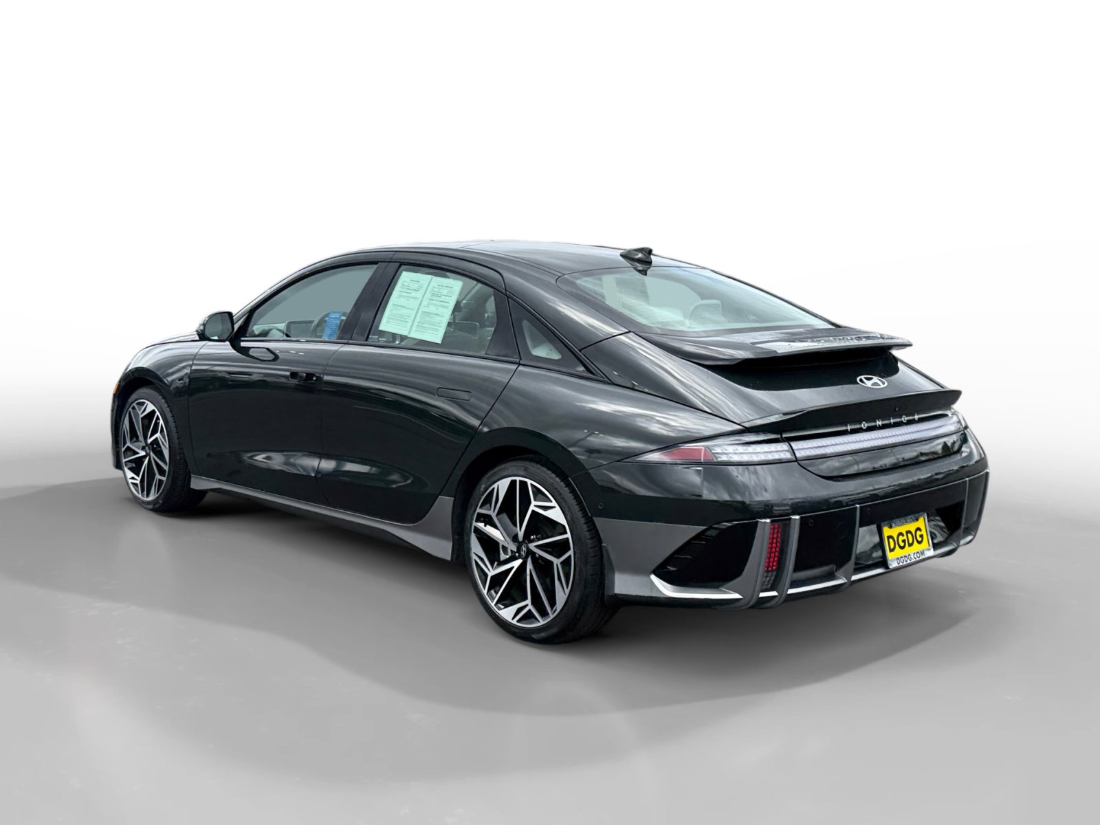 Used 2023 Hyundai Ioniq 6 Limited RWD image 3