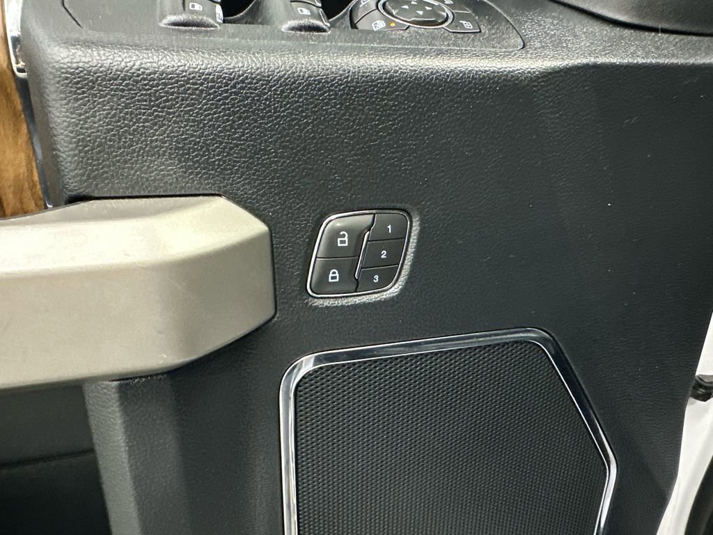 Used 2019 Ford F150 Lariat AWD/4WD image 12