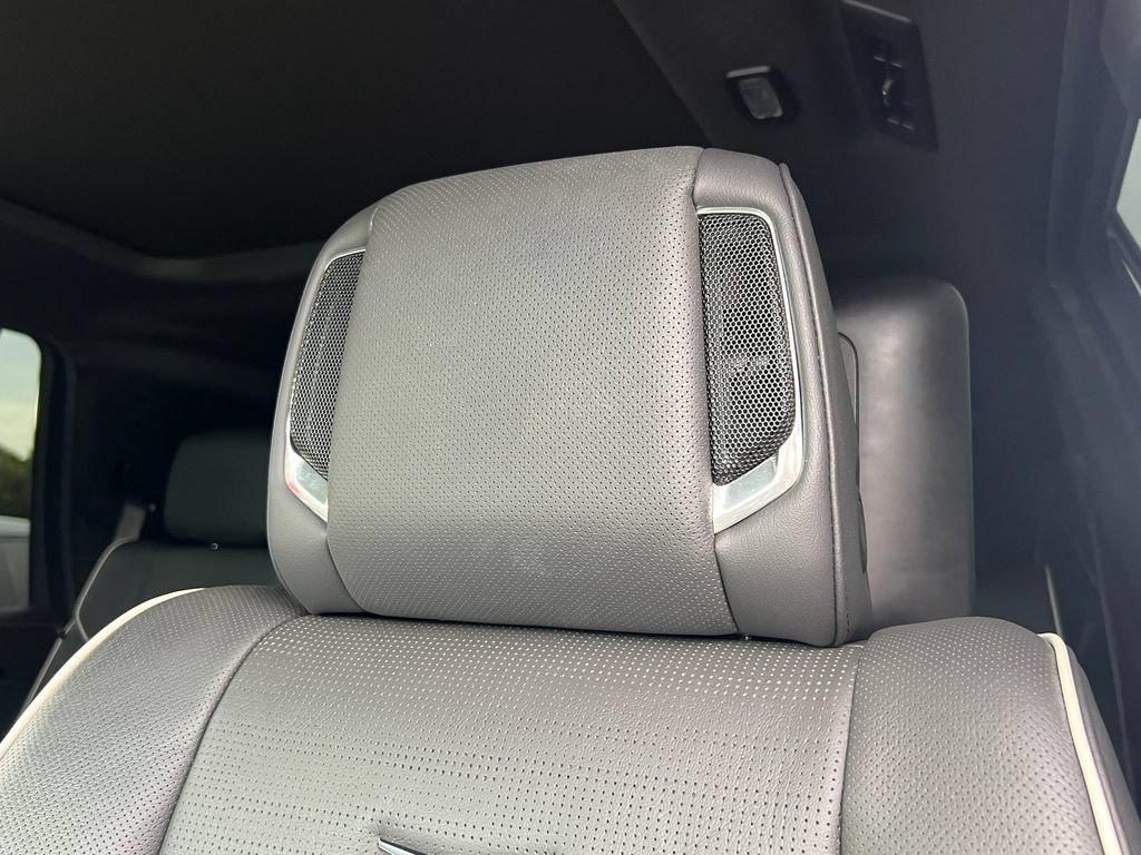 Certified 2024 Cadillac Escalade Sport w/ LPO, ONYX Package AWD/4WD image 13