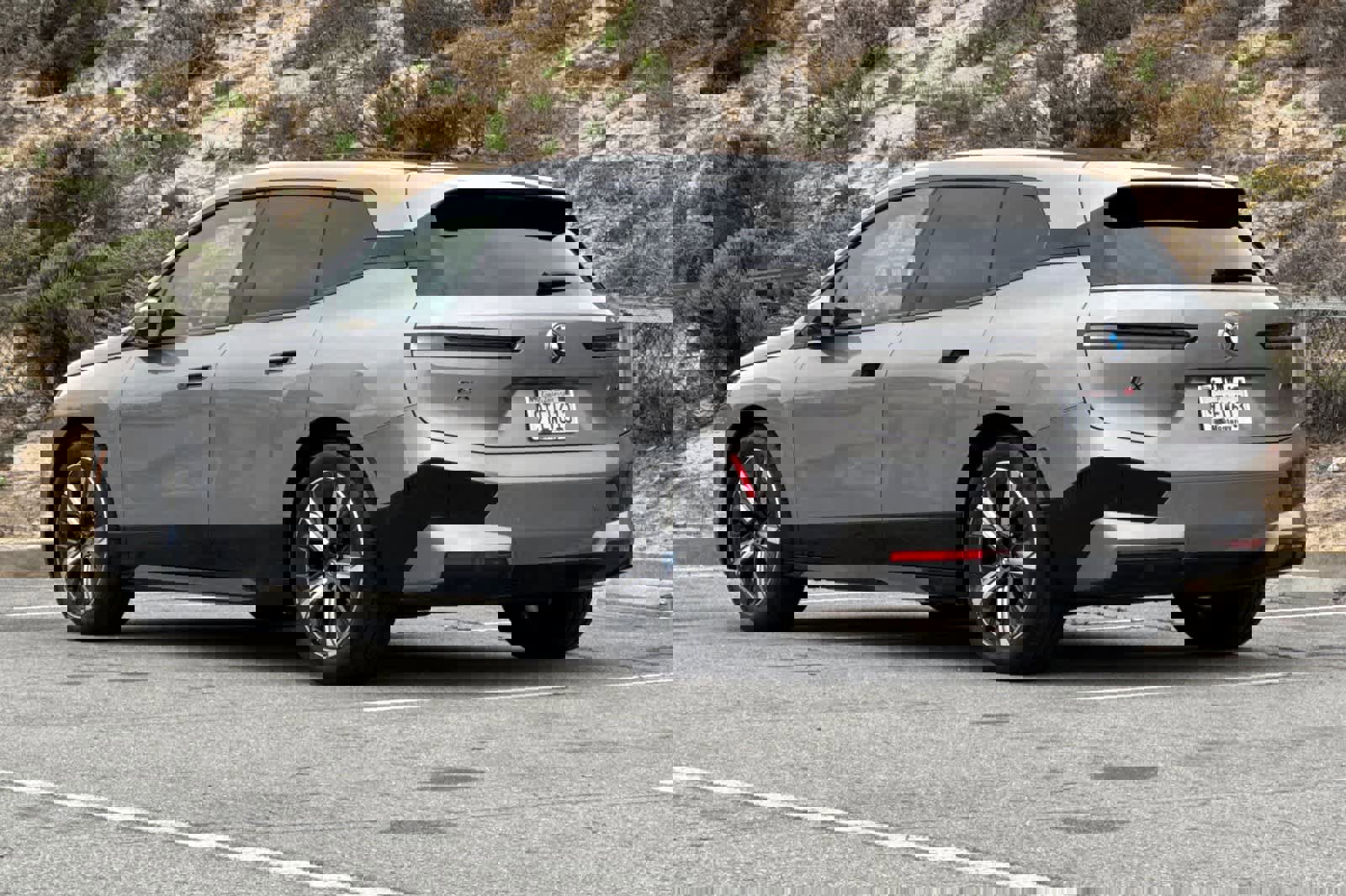 Used 2025 BMW iX M60 image 7