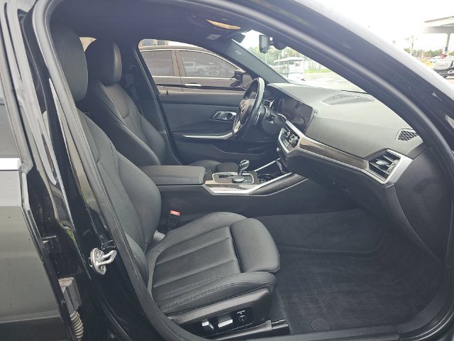 Used 2020 BMW 330i Sedan w/ Premium Package RWD image 16