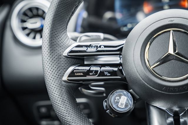 New 2026 Mercedes-Benz GLB 35 AMG 4MATIC image 31