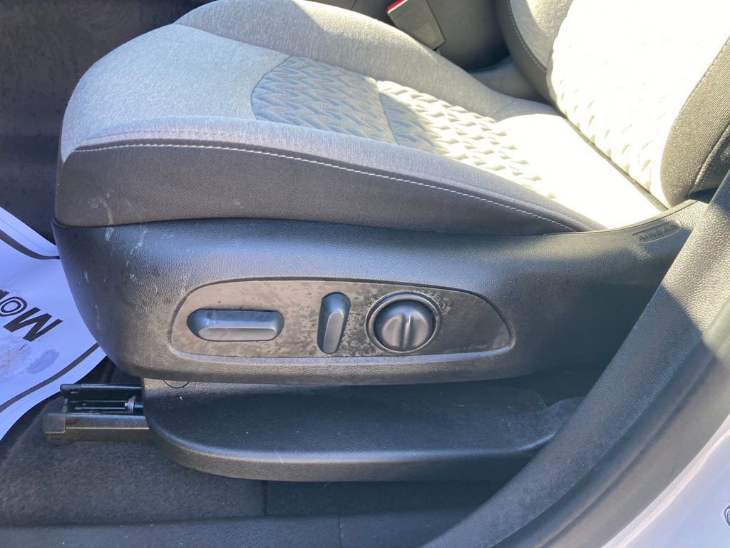 Used 2023 Chevrolet Equinox LS w/ LS Convenience Package image 10