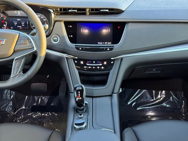New 2025 Cadillac XT5 Luxury image 27