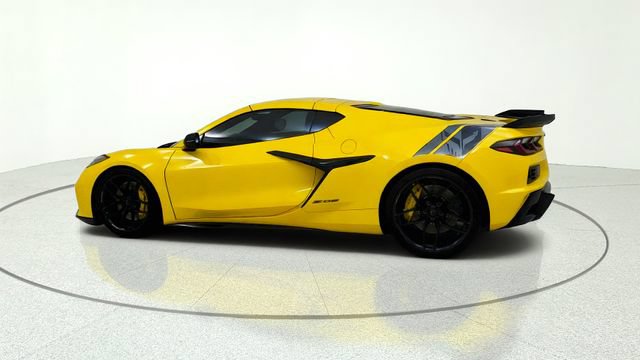 Used 2026 Chevrolet Corvette Z06 RWD image 5
