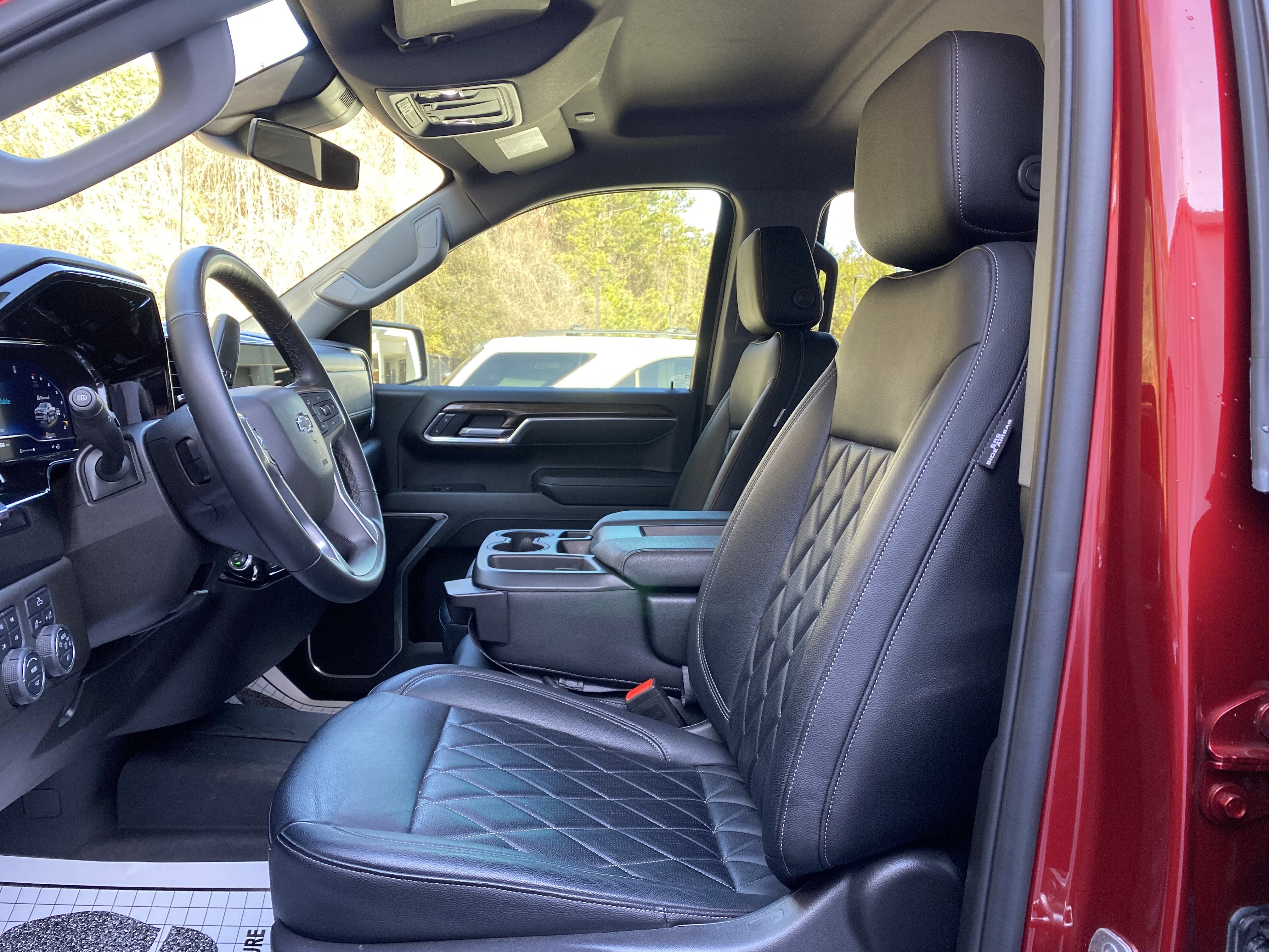 Used 2025 Chevrolet Silverado 1500 RST image 34