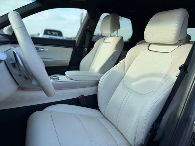 Used 2023 Genesis Electrified GV70 AWD/4WD image 17