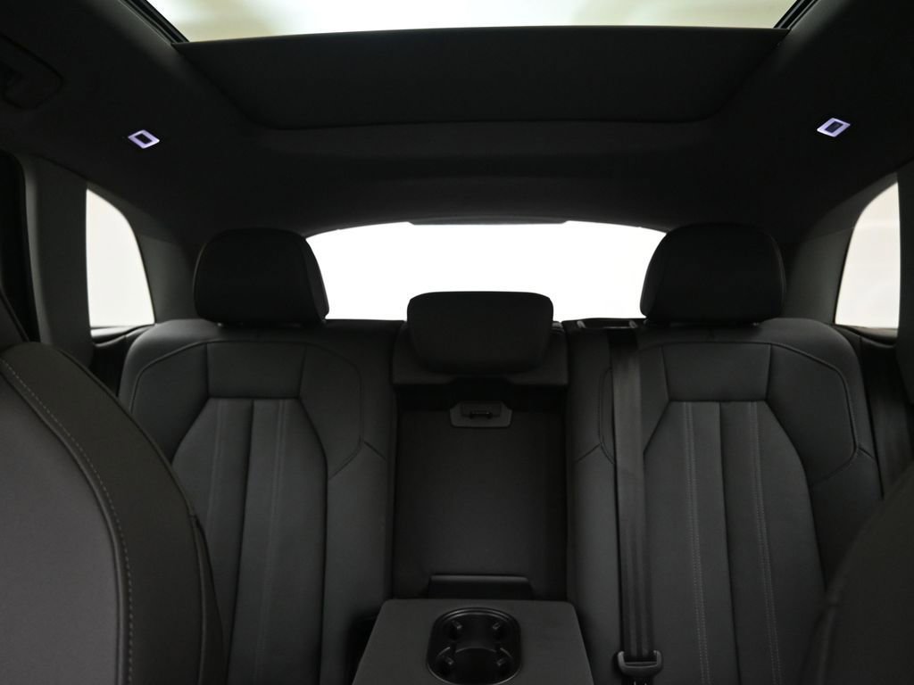 Used 2025 Audi Q5 Premium Plus w/ Premium Plus image 36