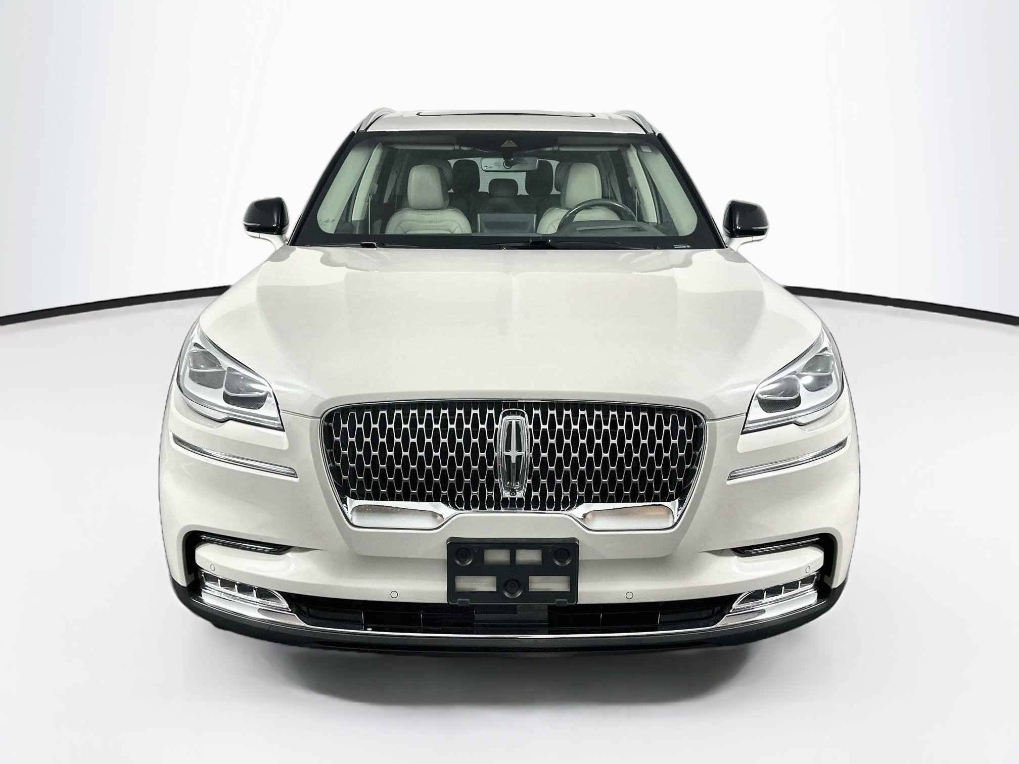 Used 2023 Lincoln Aviator Reserve w/ Equipment Group 201A AWD/4WD image 2
