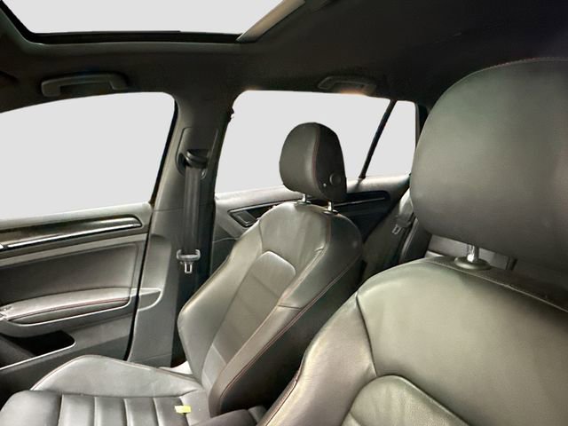 Used 2017 Volkswagen GTI SE image 22