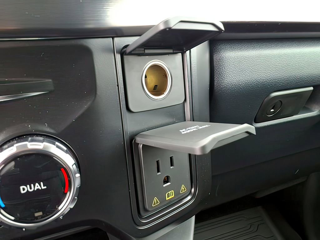 New 2026 Ford F350 Lariat AWD/4WD image 11